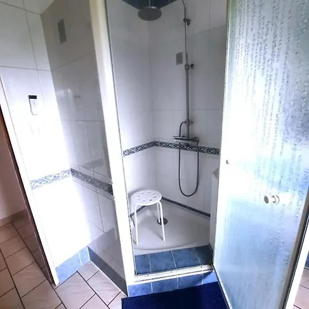 Et Sans Chichis Montlibert