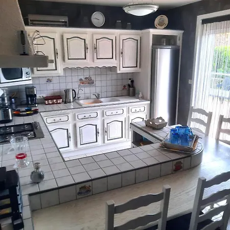 Et Sans Chichis * Montlibert